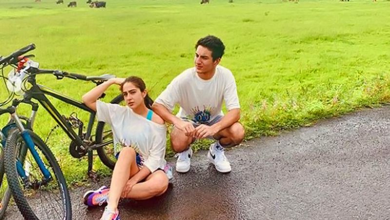 Saif Ali Khan Duaghter Sara sit on brother Ibrahim Ali Khan Shoulder KPG