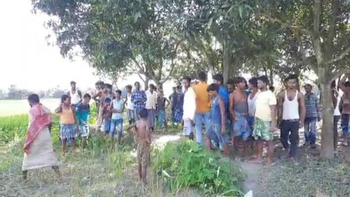 Man allegedly murders his brother over a dispute in North Dinajpur. Man allegedly murders his brother over a dispute in North Dinajpur.