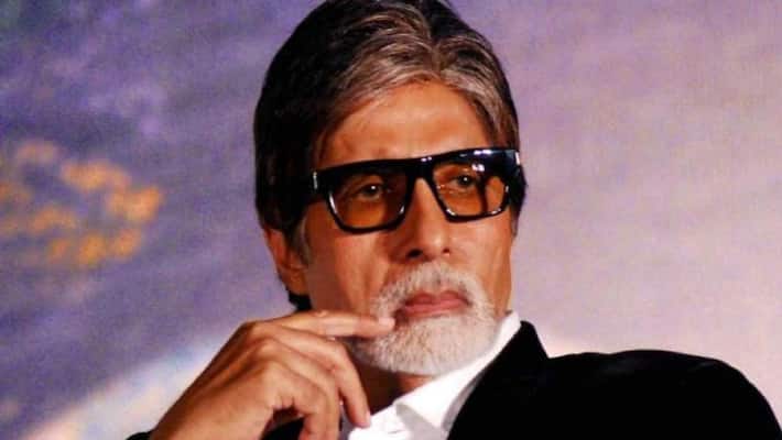 When Bollywoods Amitabh Bachchan Pakistans Imran Khan sat at a table together for a legend-ycb When Bollywoods Amitabh Bachchan Pakistans Imran Khan sat at a table together for a legend-ycb