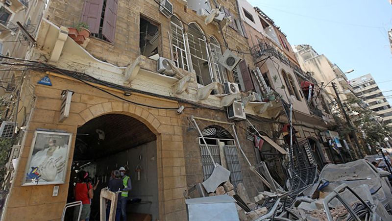 shocking photographs after the blast in Ammonium nitrate explosive in lebanon capital Beirut kpa