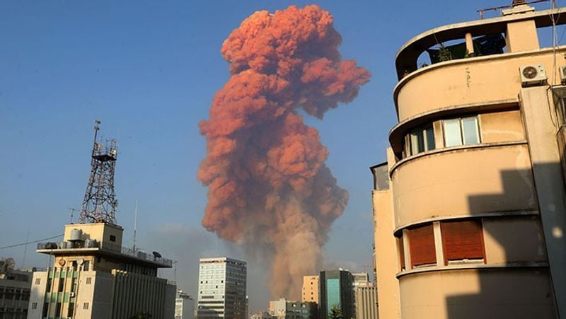 shocking photographs after the blast in Ammonium nitrate explosive in lebanon capital Beirut kpa