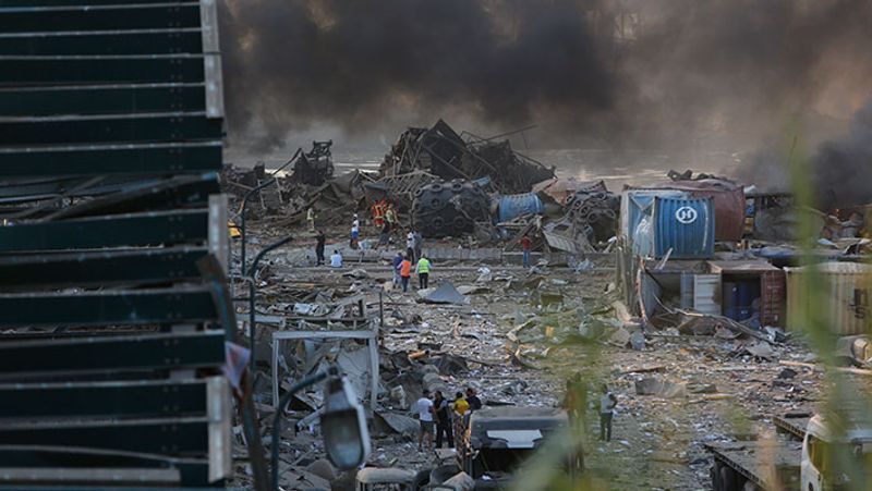 shocking photographs after the blast in Ammonium nitrate explosive in lebanon capital Beirut kpa