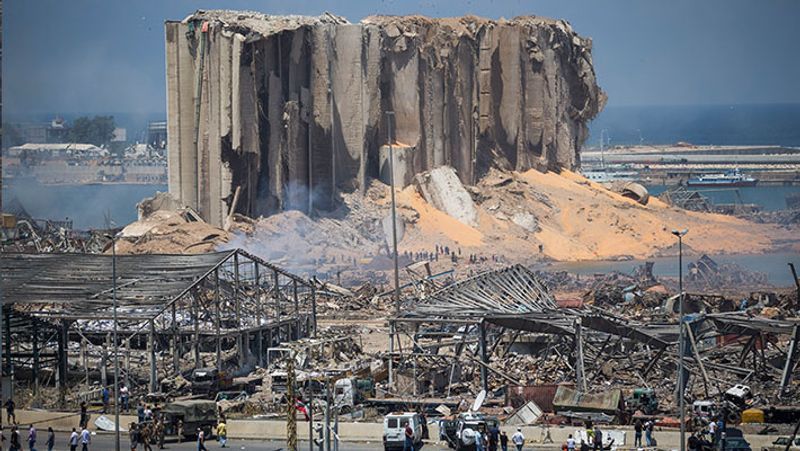 shocking photographs after the blast in Ammonium nitrate explosive in lebanon capital Beirut kpa