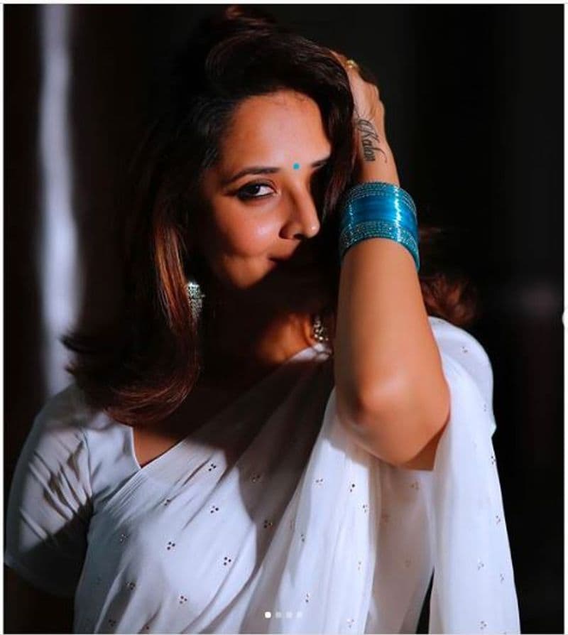 Anchor Anasuya Love Affair Has Created Tremors At Her Home And it Took 9 Years For Their marriage