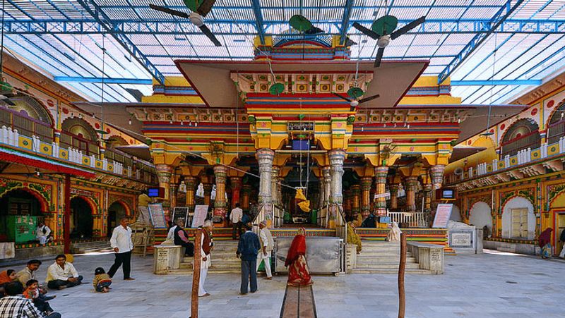 After Ayodhya now the city of Kanha started to decorate this time Janmashtami will be celebrated for two days kpl