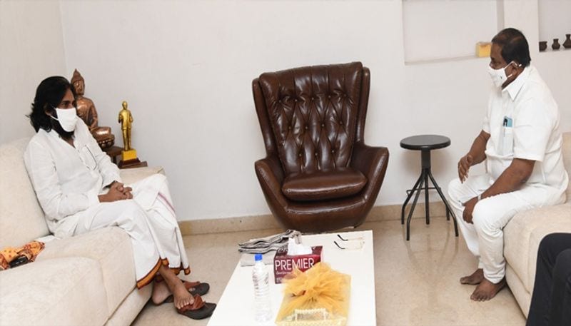 BJP Plans To Uproot TDP In AP, Targets Chandrababu Naidu