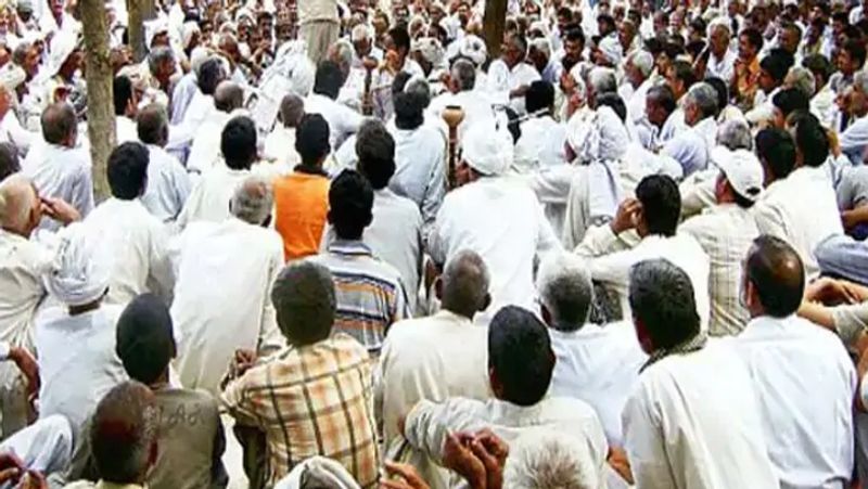Rajasthan Banswara khap Panchayat Punished A girl naked And beaten for Love Marriage KPY
