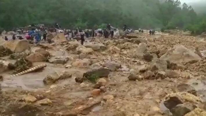 kerala rain 15 dead in idukki landslide ndrf sets up bridge bsm kerala rain 15 dead in idukki landslide ndrf sets up bridge bsm