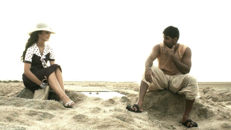 Director AL Vijay Said some funny incident about Madharasapattinam Shooting spot with amy jackson