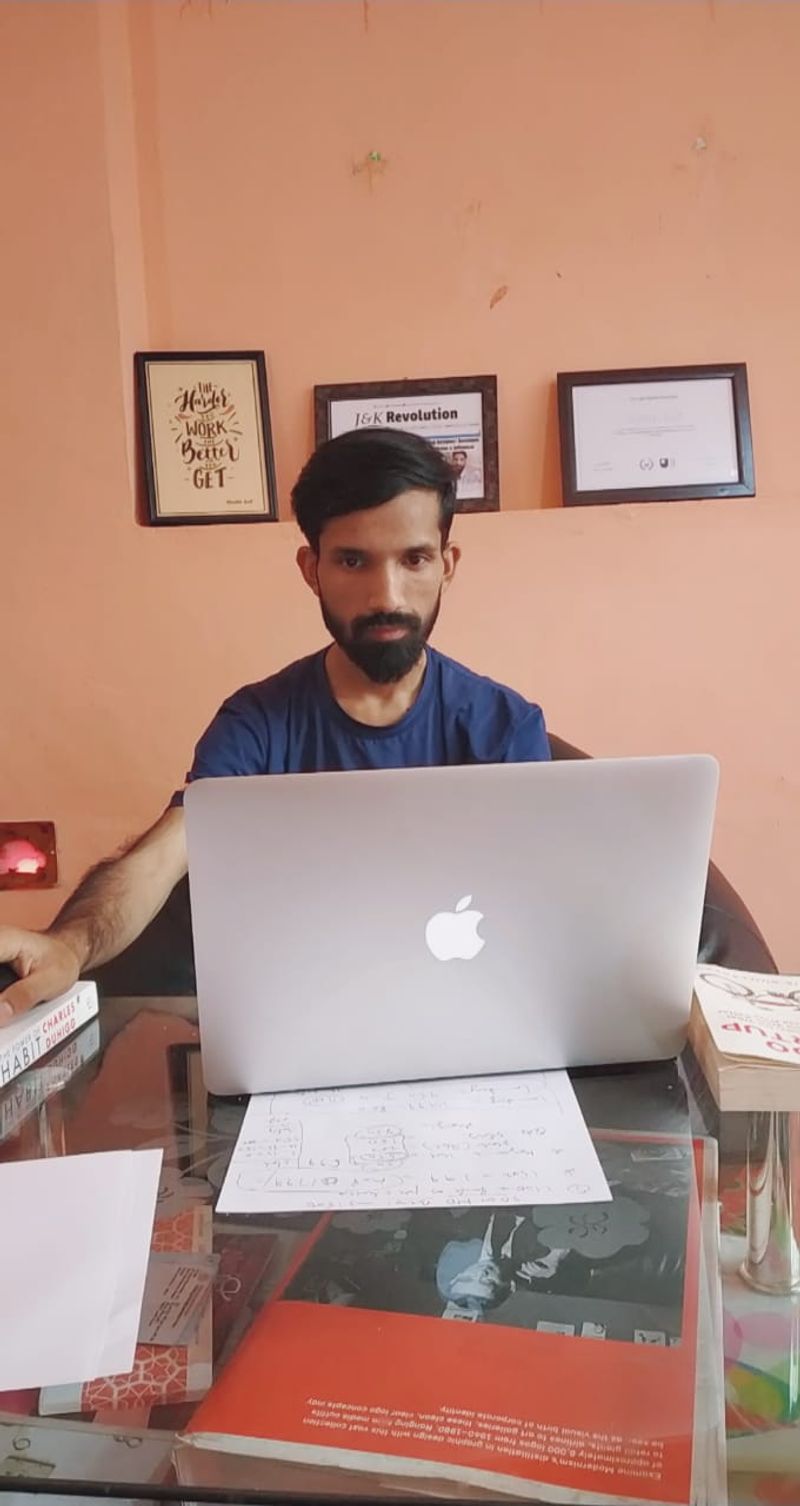 School dropout from Kashmir is now founder and CEO of UK-based web design company