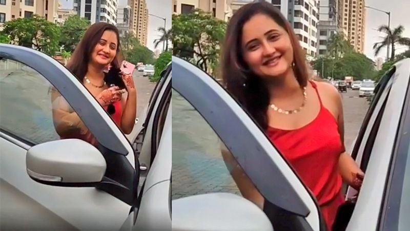 Rashami Desai Spotted without Makeup in Mumbai KPG