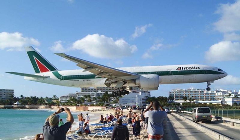 worlds most dangerous airports will leave you shocked kph