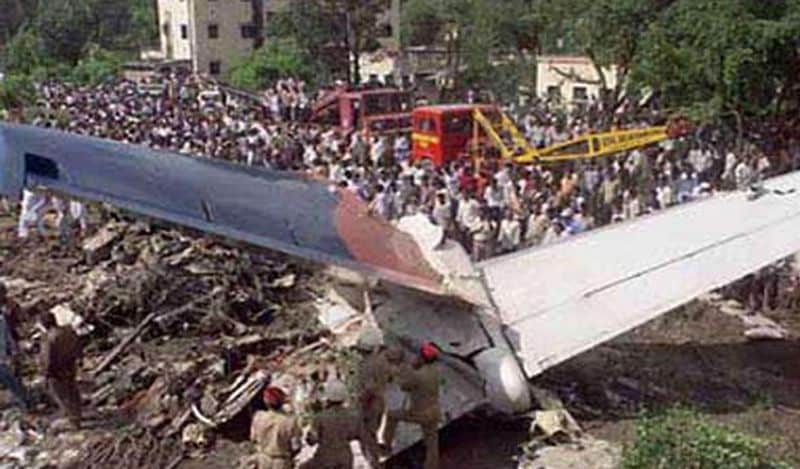 Biggest plane crash recorded in India burning hundreds of people alive kph