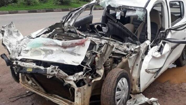 Four killed in road mishap in guntur Four killed in road mishap in guntur