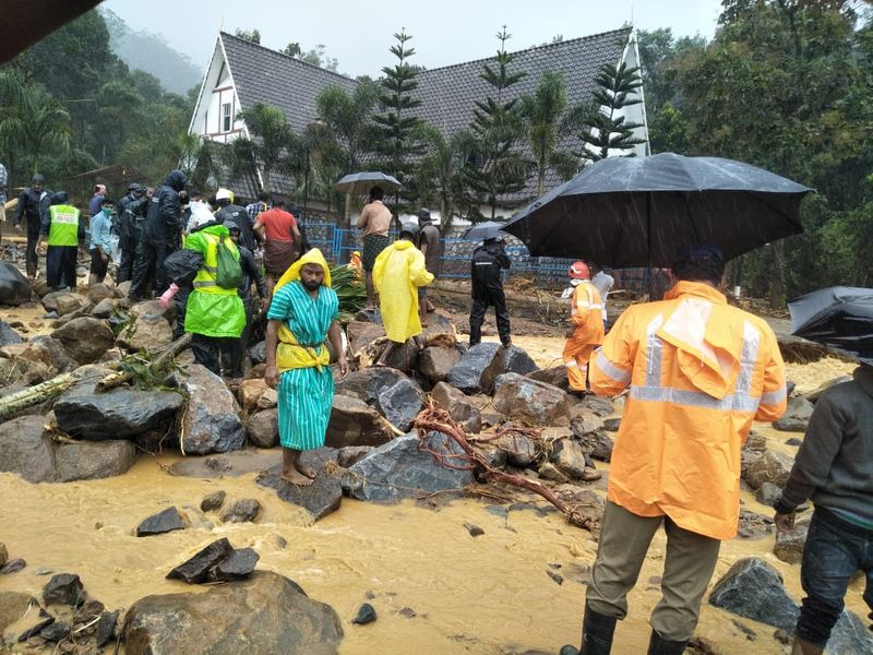 heavy rain continue in kerala as four districs in red alert