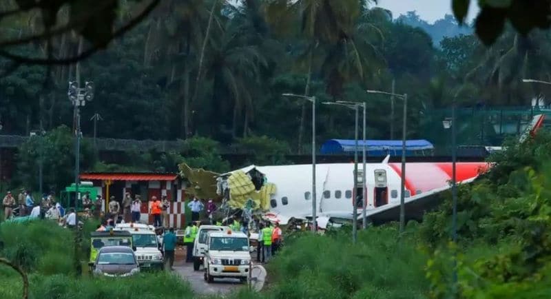 Facebook post viral after Air India plane crashes in Kozhikode Kerala kpn