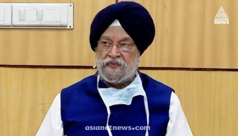 civil aviation minister hardeep singh puri announces rs 10 lakhs relief fund to kin of deceased in kerala flight crash