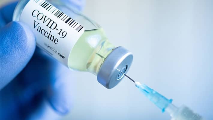 Covid19 : Russia announces world's first vaccine, Putin's daughter gets vaccinated Covid19 : Russia announces world's first vaccine, Putin's daughter gets vaccinated