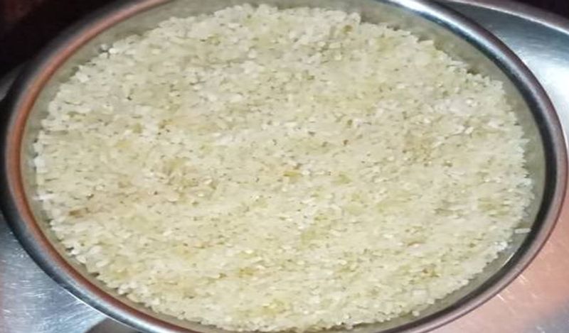 perfect way to cook moong daal khichdi at home kph