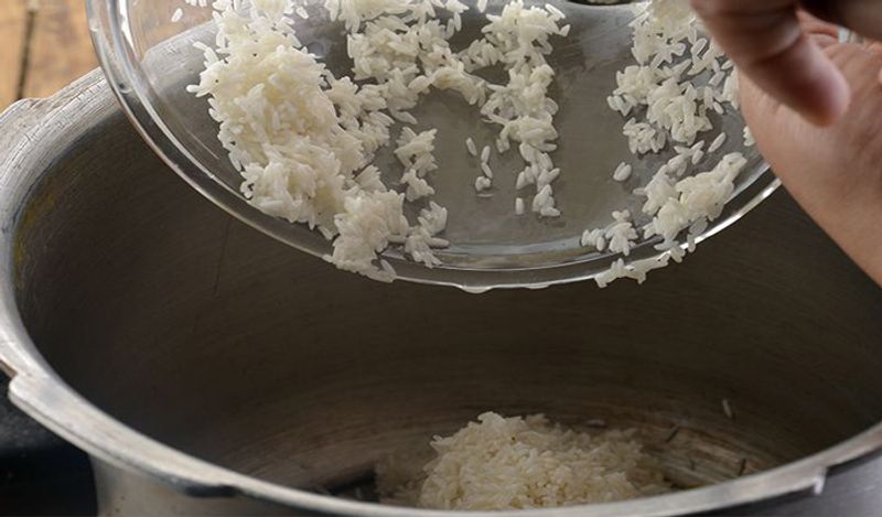 perfect way to cook moong daal khichdi at home kph