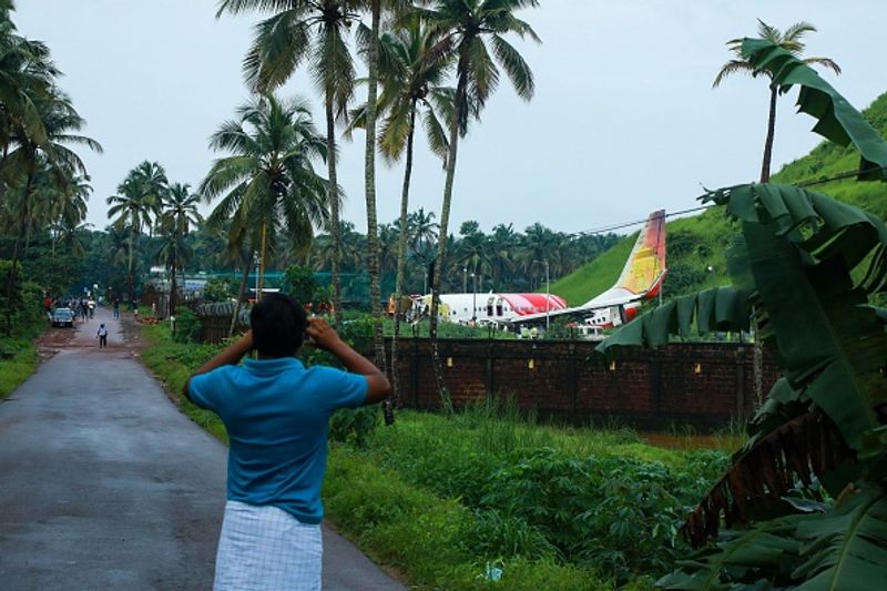 মানসিক সেই ধাক্কা সামলে ফজল তাঁর গাড়িতে করে এক আহত ব্যক্তিকে স্থানীয় হাসপাতালেও নিয়ে গিয়েছিলেন। তিনি জানিয়েছেন, গোটা রাস্তা সেই ব্যক্তি তাঁর স্ত্রী এবং সন্তানের জন্য কান্নাকাটি করেছিলেন। তাঁর সেই কান্না কখনই ভোলার নয়। ফজলের গাড়ির পিছনের এখনও সেই ব্যক্তির রক্তের দাগ লেগে রয়েছে।