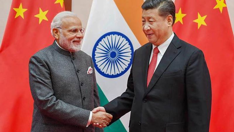 एस जयशंकर ने कहा कि 'भारत और चीन पर दुनिया का काफी कुछ निर्भर करता है। इस सवाल का जवाब देना आसान काम नहीं है। जो समस्याएं हैं, उन्हें अच्छी तरह से रखी गई है, लेकिन मैं समझता हूं कि यह हमारी विदेश नीति के आकलन का केंद्र है।'