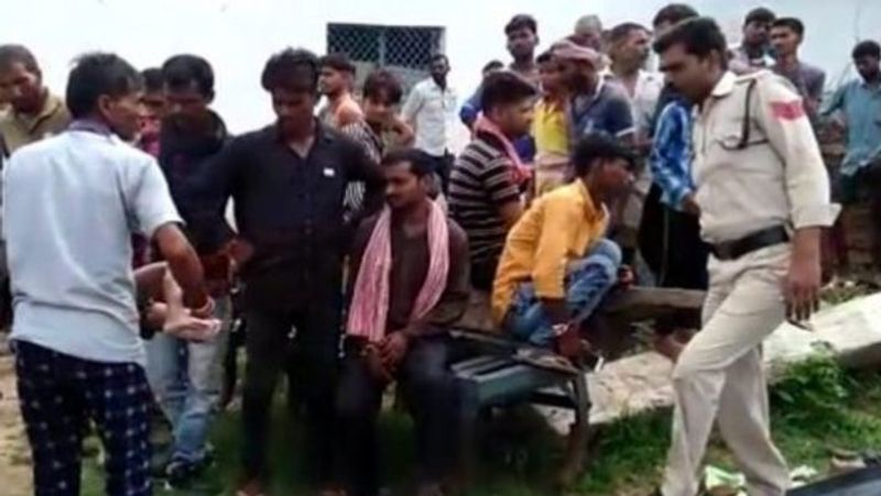 madhya pradesh financially strapped father jumps into a well with his 3 daughters in bhind kpr