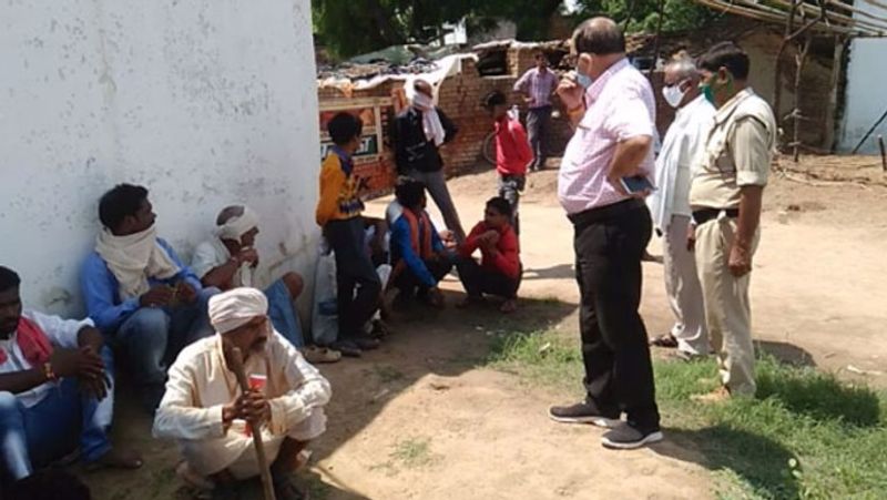 madhya pradesh financially strapped father jumps into a well with his 3 daughters in bhind kpr
