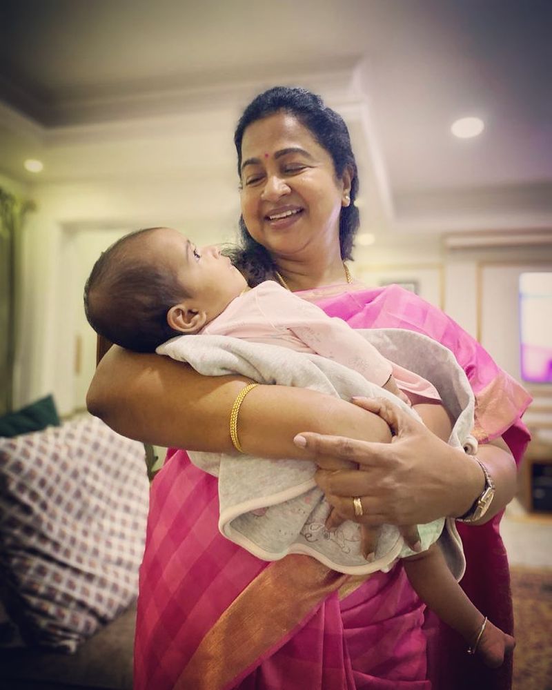 actress radhika daughter rayane with two kids