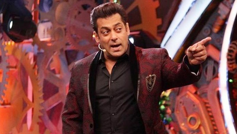 salman khan kidding ajith movie actress vidya balan in bigboss set