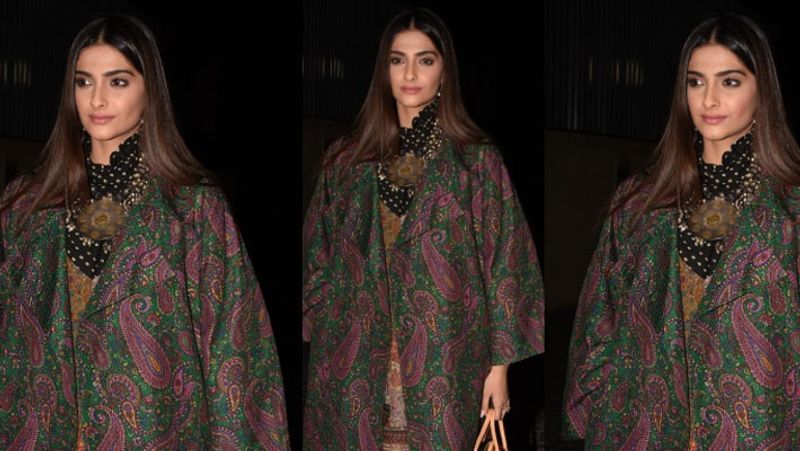 Is Bollywood Heroine Sonam Kapoor Pregnant asking fans