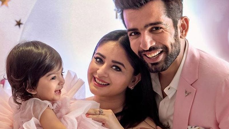 jay bhaushali and mahhi vij celebrate their daughter tara first grand birthday here is the photos of celebration KPJ