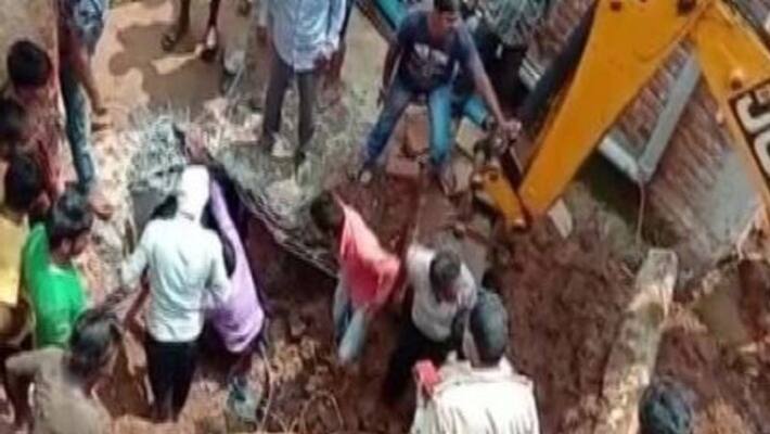 6 die after inhaling toxic gas inside septic tank in Jharkhands Deoghar 6 die after inhaling toxic gas inside septic tank in Jharkhands Deoghar