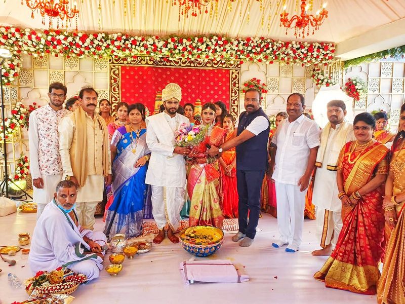 telangana minister koppula eshwar attend his gunmen marriage