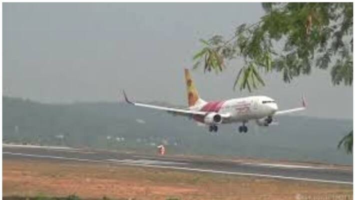 DGCA Given permission to Supply Food in planes DGCA Given permission to Supply Food in planes