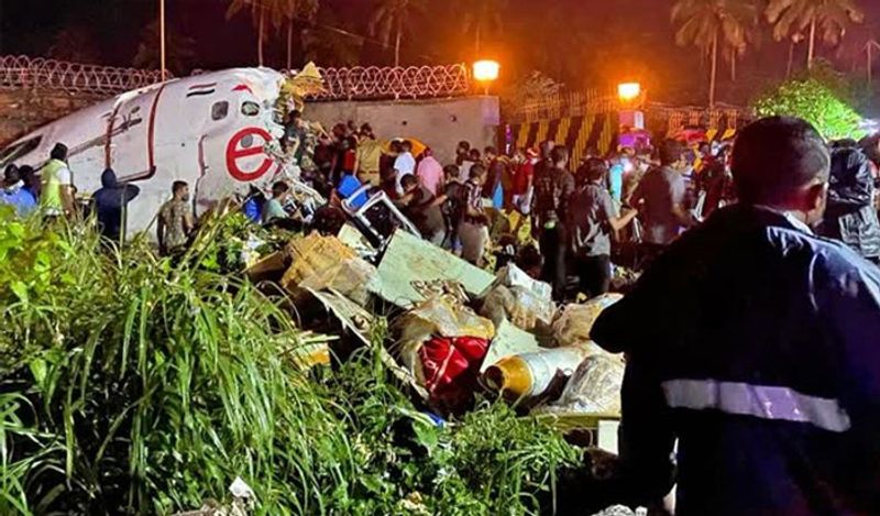 heartbreaking air india passenger last selfie goes viral posted just before deadly kerala plan crash kph
