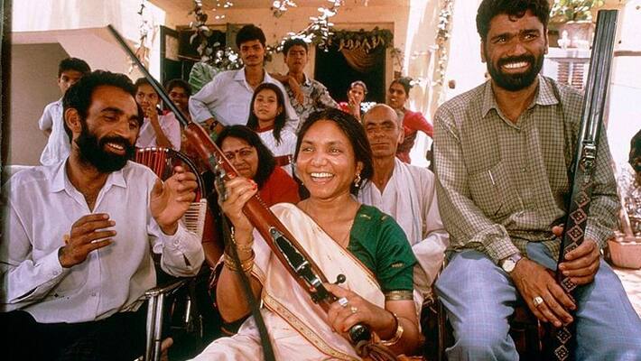 The story of India-s legend Bandit Queen Phoolan Devi will awe you The story of India-s legend Bandit Queen Phoolan Devi will awe you
