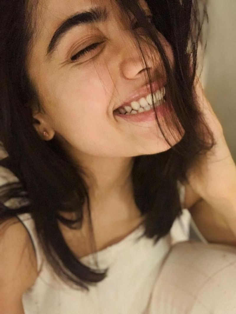 Rashmika Mandanna Latest Stunning poses