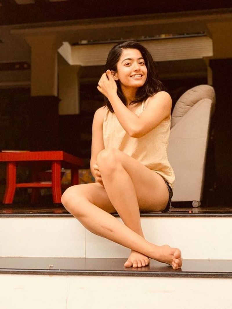 Rashmika Mandanna Latest Stunning poses