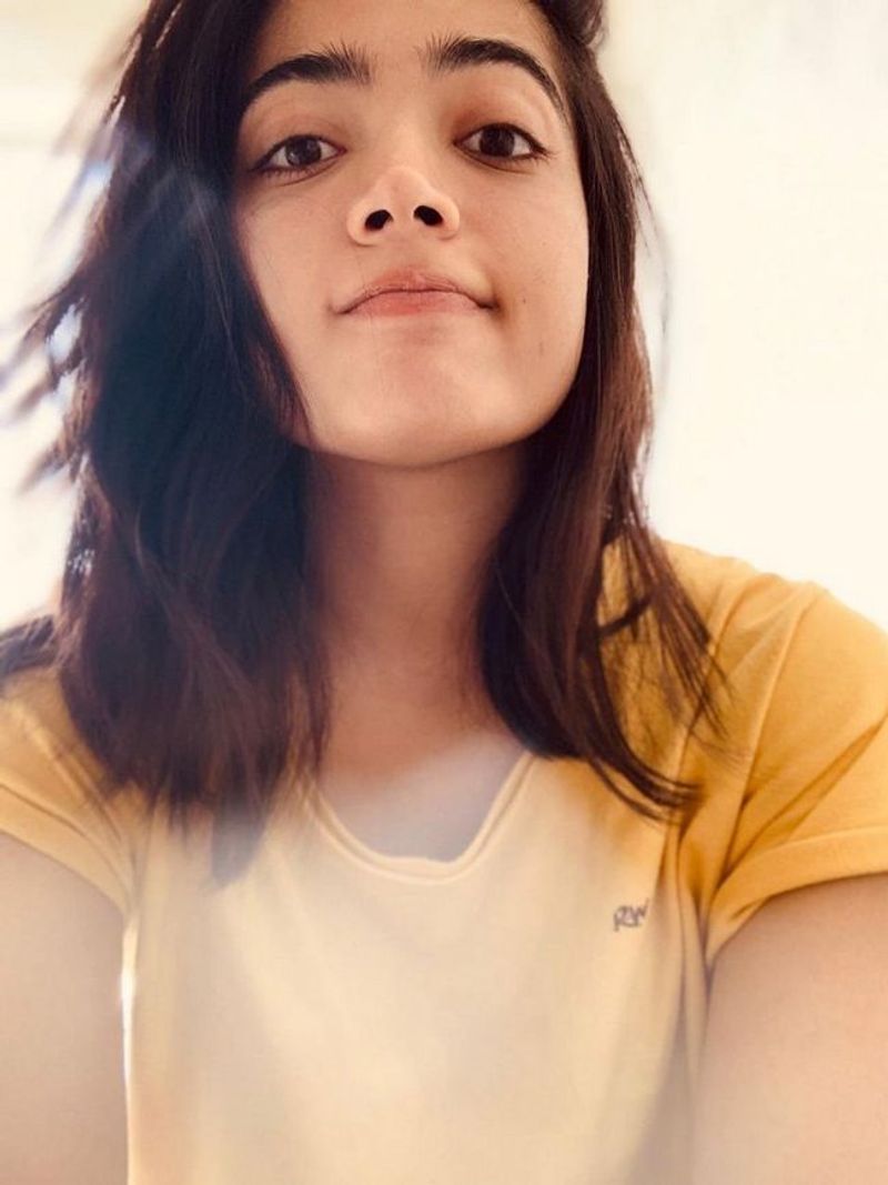 Rashmika Mandanna Latest Stunning poses