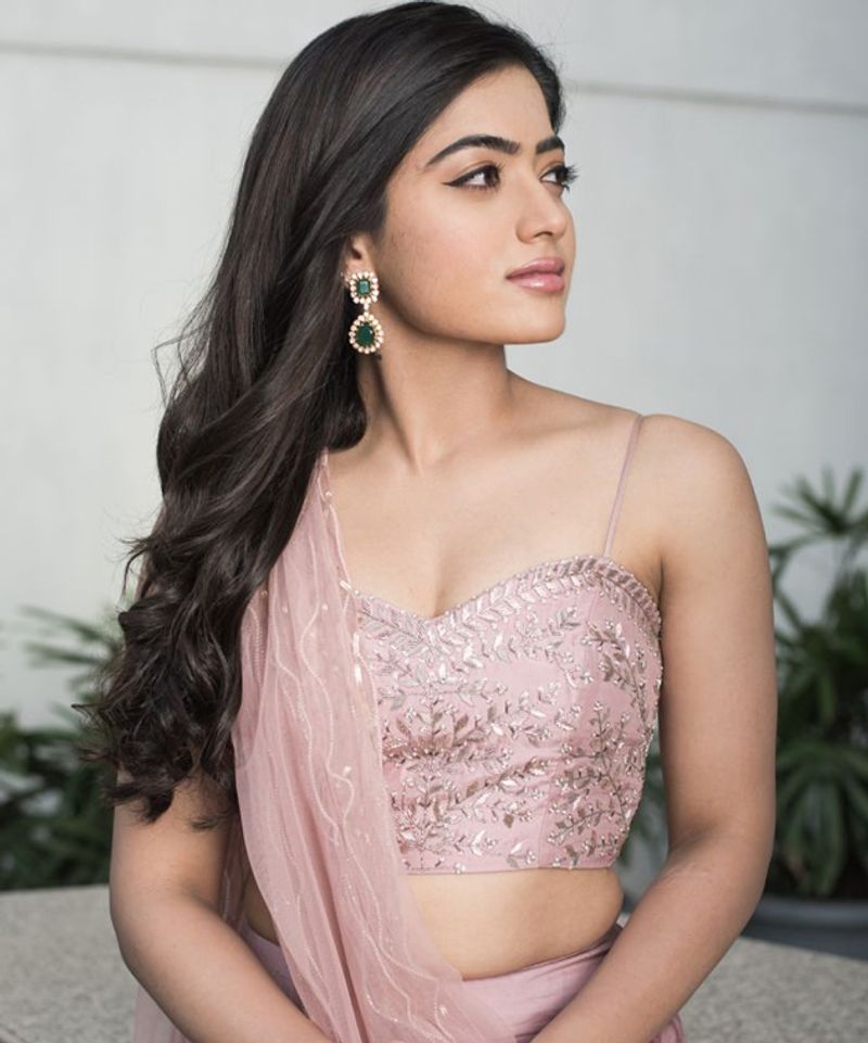 Rashmika Mandanna Latest Stunning poses