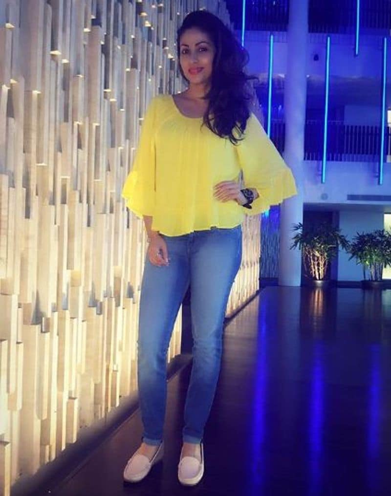 actor sadaa luxury life and her kids photo gallery