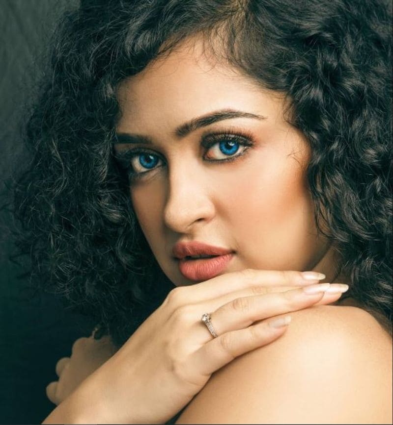 Ram Gopal Varma b grade talk in twitter