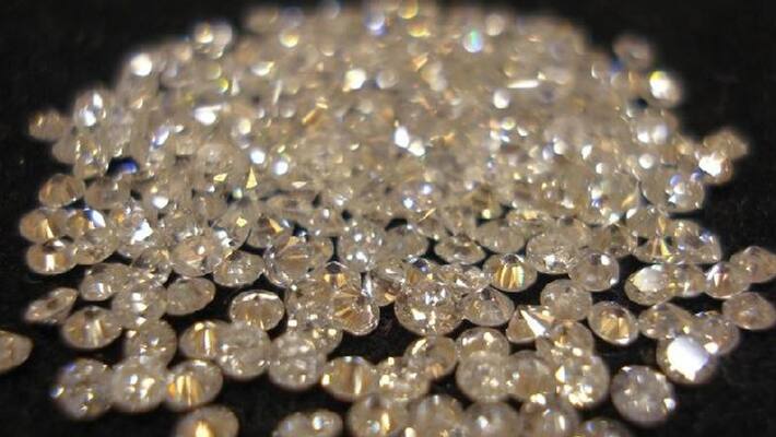 Two Persons Arrest on Selling Illegal Diamond Crystals Two Persons Arrest on Selling Illegal Diamond Crystals