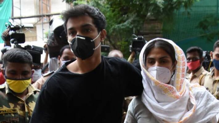sushant Singh Rajput Case rhea chakraborty filled plea in Supreme Court KPP sushant Singh Rajput Case rhea chakraborty filled plea in Supreme Court KPP