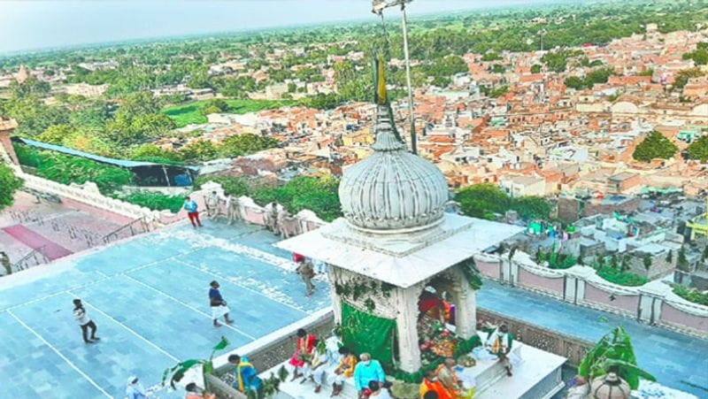 Lord Krishna will be dressed in a jewel-studded dress for birthday celebration in Nand village kpl