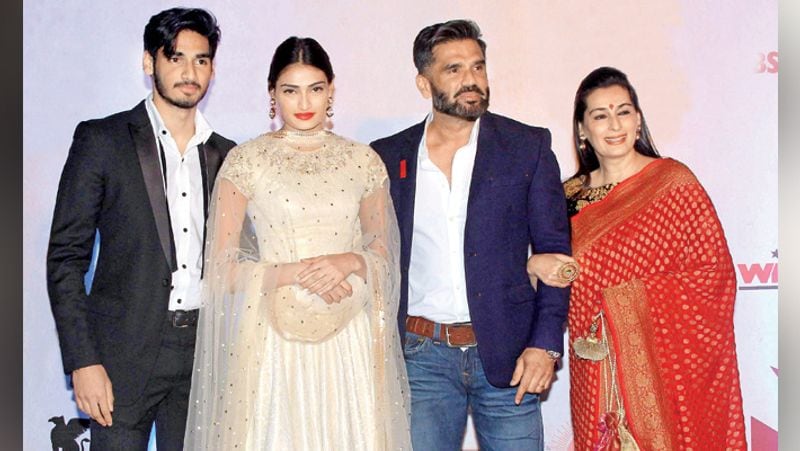 Bollywood actor suniel shetty's birthday with wife mana shetty known as lady ambani of Bollywood KPJ