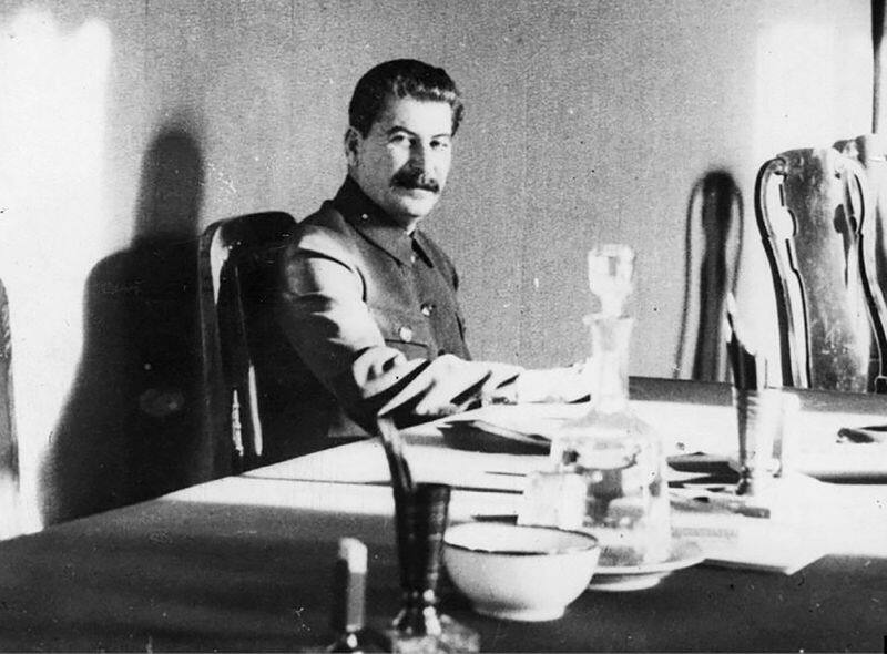 what are the favourite leisure time hobbies of Joseph Stalin