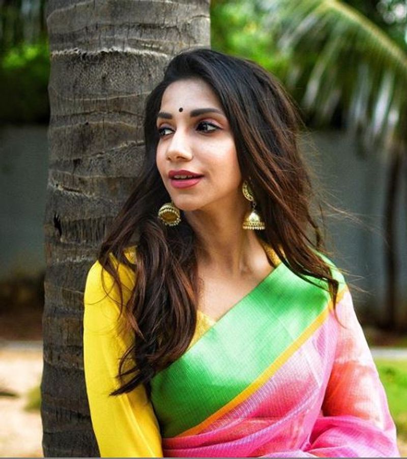 Sports Television presenter Bhavna Balakrishnan photo gallery