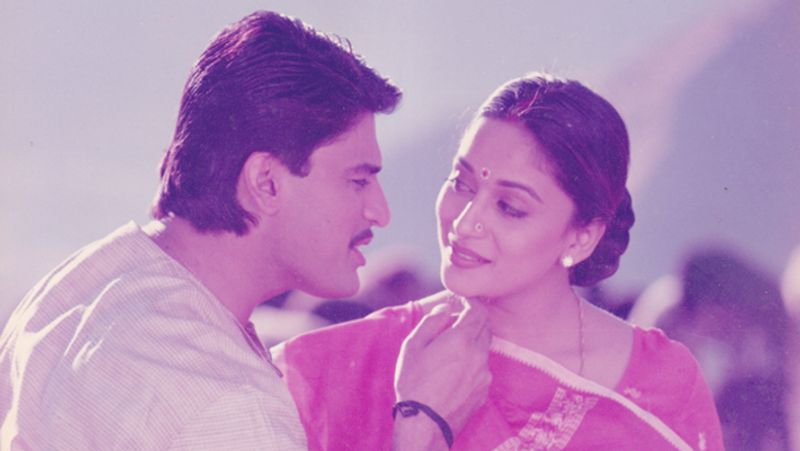 madhuri dixit completed 36 years in film industry everyone said bollywood actress not to work in movie mrityudand for this reason KPJ